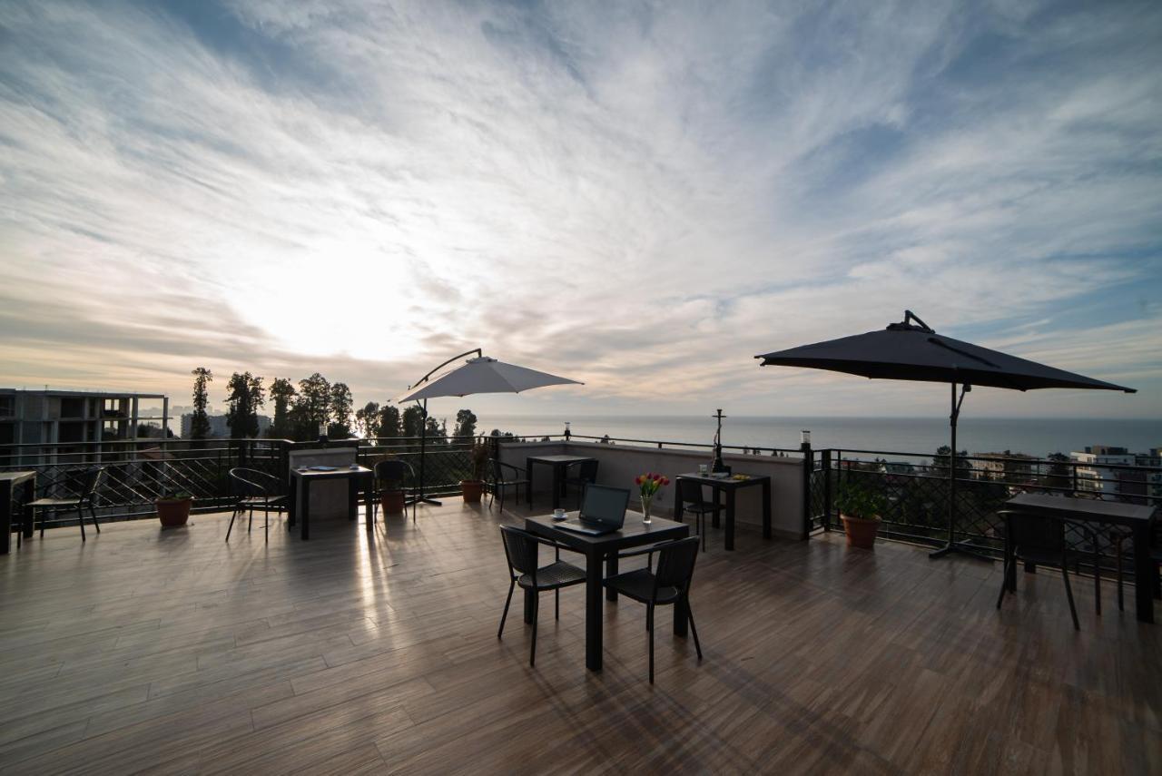 Green Yard Hotel Batumi Ngoại thất bức ảnh