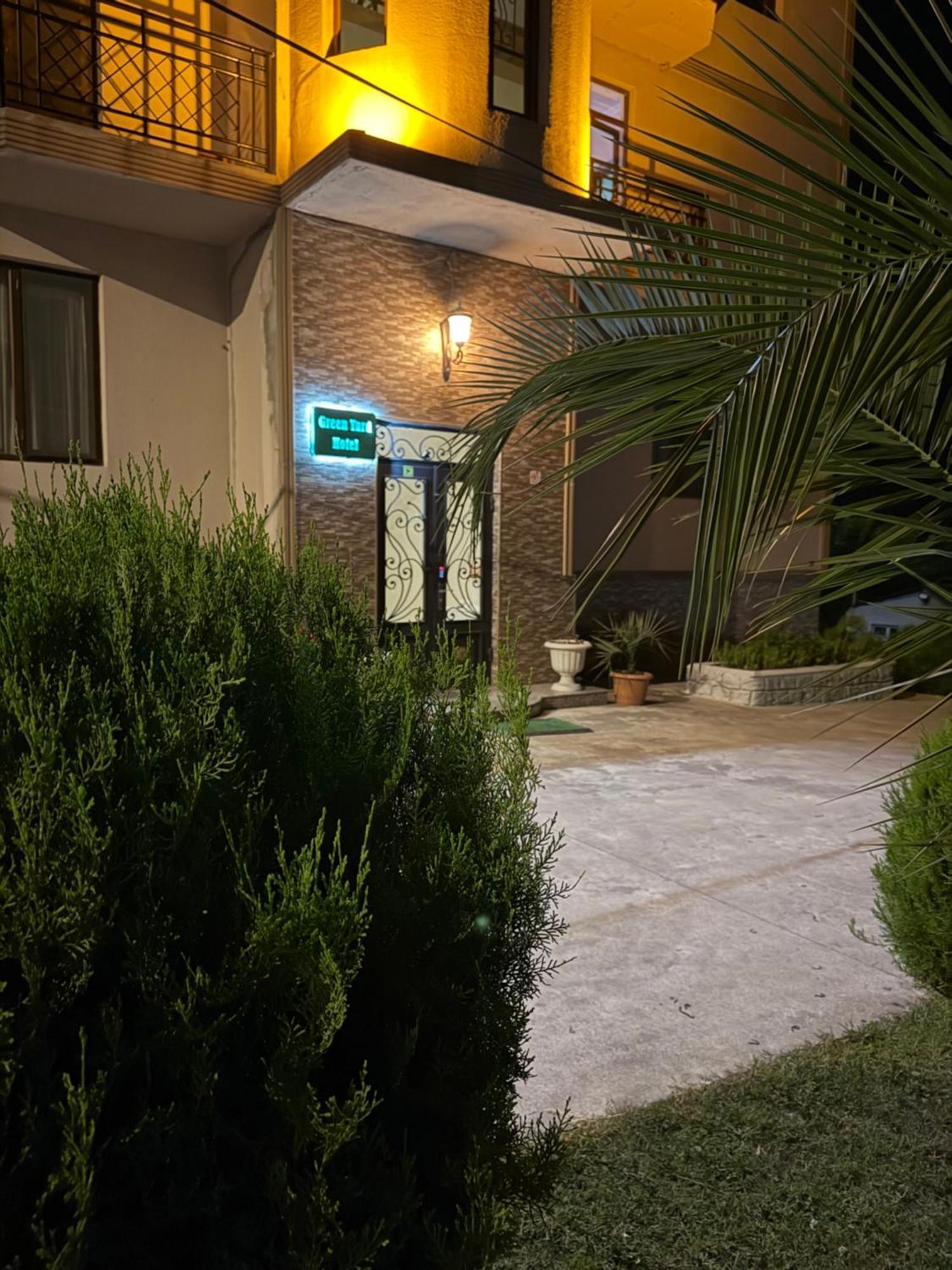 Green Yard Hotel Batumi Ngoại thất bức ảnh
